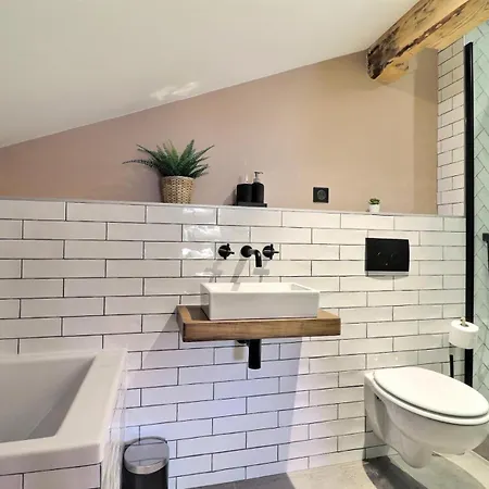 401 - Le 401 - Centre Mae-1051 Apartment